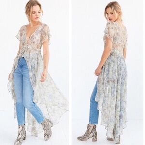 NWT! Kimchi Blue Urban Outfitters Floral Sheer Chiffon Flutter Maxi Top - S